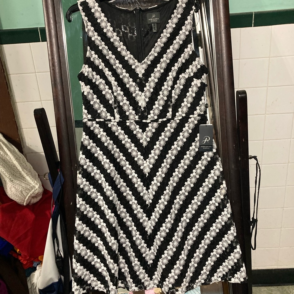 Adrianna Papell black Ivory size 12 dress lace women